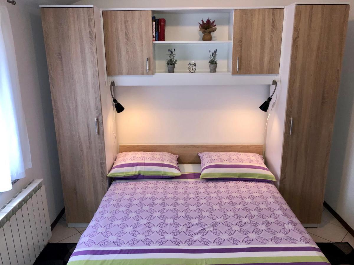 Guest House Renata 플로민 외부 사진